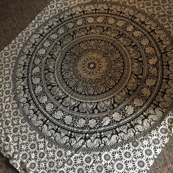 Forever 21 Accessories - Giant Hippie Tapestry